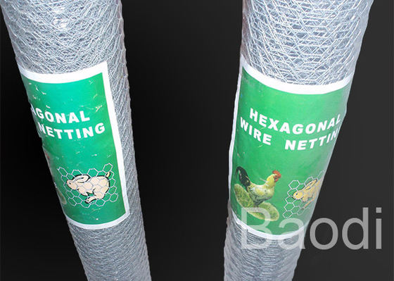 Fio de galinha galvanizado do metal no rolo usado para o cerco das aves domésticas