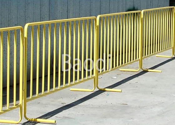 Vinil amarelo cerca provisória revestida da malha para o evento desportivo instalada facilmente