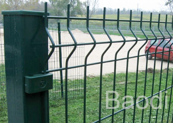 O PVC do aço suave revestiu oxidação curvada cerca/corrosão do painel da rede de arame a anti