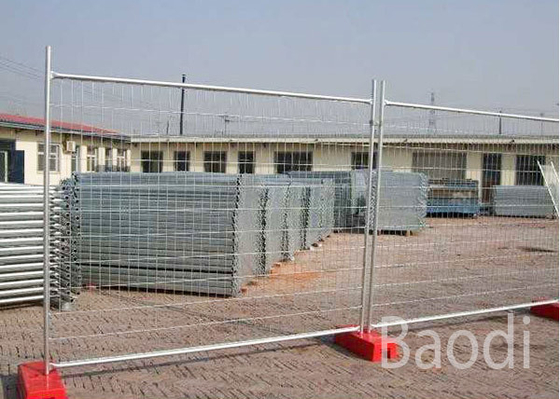 Ferro galvanizado flexível do carbono da malha de 60 x de 150mm cerca provisória para parques de estacionamento