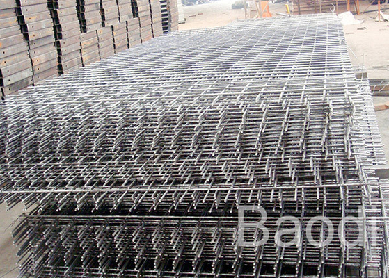 O balcão/parede soldou tamanhos do reforço concreto da rede de arame 150 x 150 milímetros