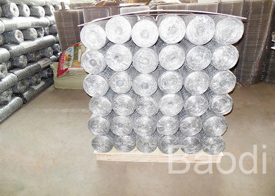 Aço carbono sextavado galvanizado eletro da rede de arame da galinha para a cerca das aves domésticas