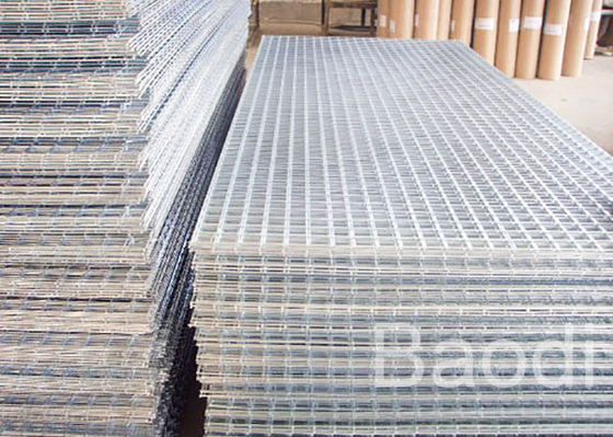 Os painéis de rede de arame soldados de grande resistência galvanizaram o fio do ferro para a agricultura