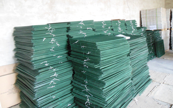 Reservatório de compostagem de malha de arame com proteção UV com superfície revestida com vinil em pó e exterior em todos os climas RAL6005 Verde