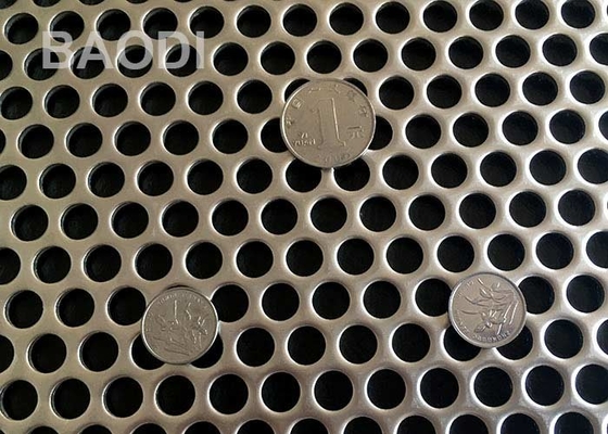 0.5mm 316L perfurou o fio Mesh Round Screen Filter