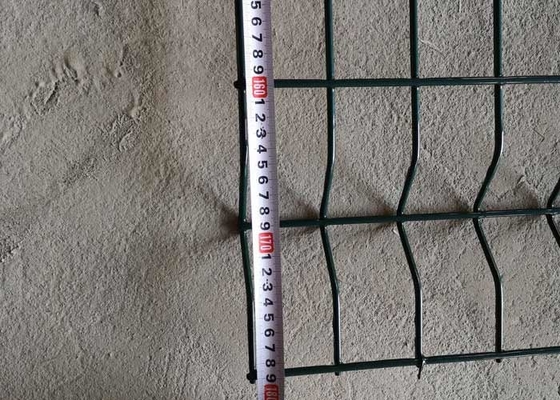 Pó preto que pulveriza o fio soldado 3mm Mesh Fence Iron Netting